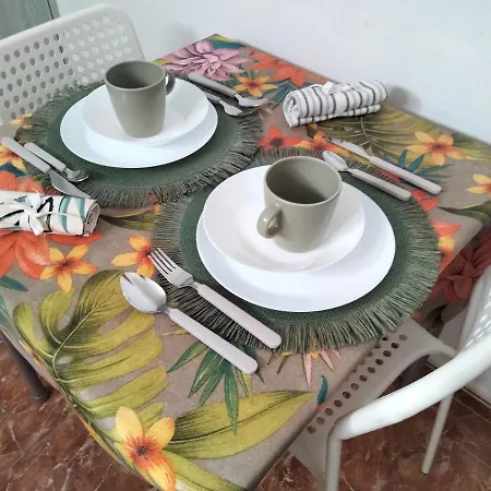 Casa Candelaria * アリナガ